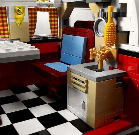 LEGO Creator Volkswagen T1 Camper Van 10220 in Saudi Arabia