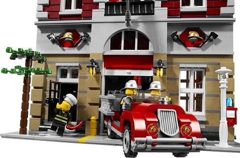 LEGO Creator Fire Brigade 10197 in Kuwait