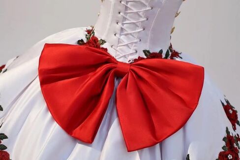 Floral Applique Pearls Quinceanera Dresses Charro Mexcian Style Ball Gown Sweet 15 Girls 2023 in Saudi Arabia
