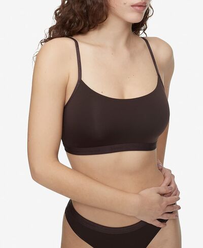 Calvin Klein Women's Form to Body Unlined Bralette in Kuwait