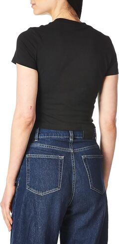 تي شيرت PUMA Essentials Slim Logo للسيدات in Kuwait