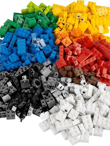 LEGO Creative Building Kit, 650 pieces 5749 in Saudi Arabia