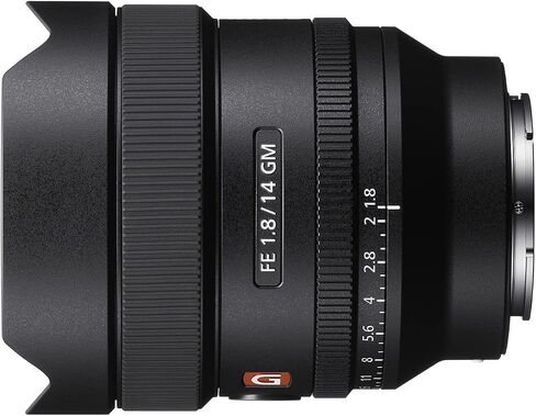 Sony FE 14 ملم f/1.8 GM إطار كامل عدسة برايم جي ماستر واسعة الزاوية مع حافظة صلبة من كوه ومجموعة مناديل العدسات المبللة (3 منتجات) in Saudi Arabia