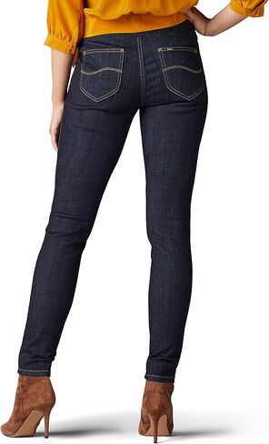 بنطلون جينز Lee Women's Sculpting Slim Fit Skinny Pull على الجينز in Kuwait