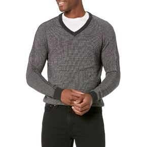سترة صوفية رجالي ثلاثية الأبعاد برقبة على شكل حرف V من Knitwear Lab in Kuwait
