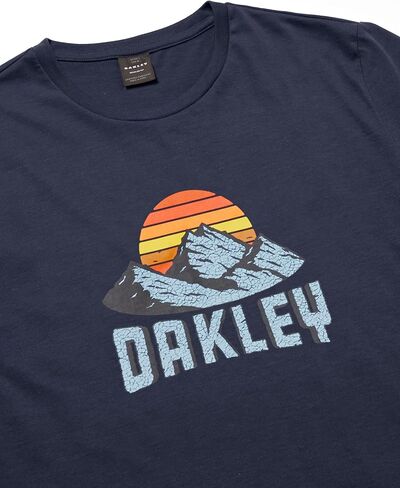 Oakley Men's Matterhorn Tee in Kuwait