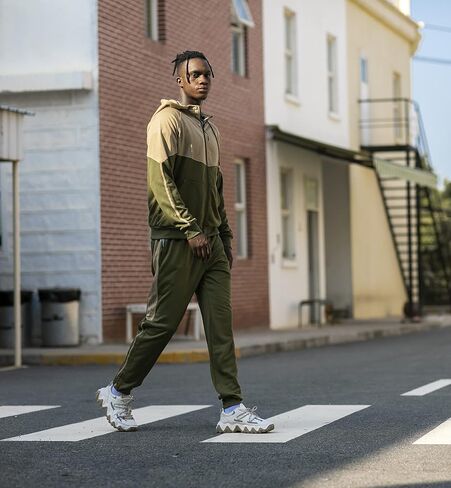 MANTORS Men's Hooded Athletic Tracksuit Casual 2 Pieces Suits Color Block Hoodies and Sweatpants Set in Saudi Arabia