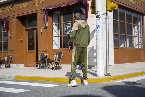 MANTORS Men's Hooded Athletic Tracksuit Casual 2 Pieces Suits Color Block Hoodies and Sweatpants Set in Saudi Arabia