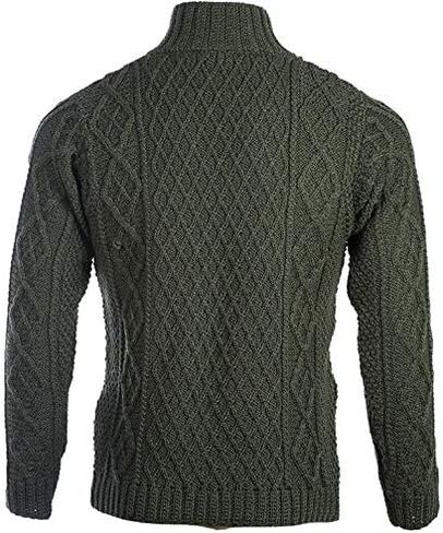 سترة Aran Woolen Mills للرجال من نسيج أيرلندي مع ياقة بأزرار in Kuwait