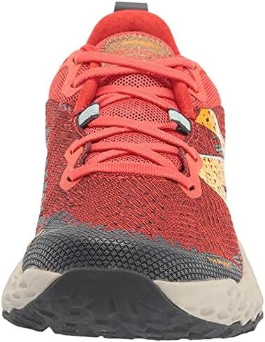 حذاء جري New Balance رجالي فريش فوم هييرو V6 تريل in Kuwait