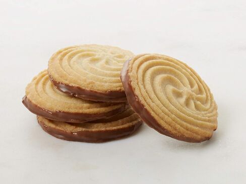 BORDER BISCUITS Light And Chocolatey Viennese Whirls, 150 GR in Saudi Arabia