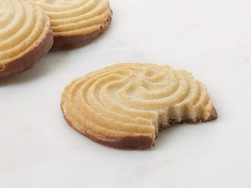 BORDER BISCUITS Light And Chocolatey Viennese Whirls, 150 GR in Saudi Arabia