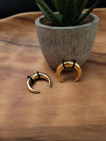 Pair 14g 1.6mm Gold Steel Ear Plugs Tunnels Tapers Pinchers Horseshoes Gauges Septum in Saudi Arabia