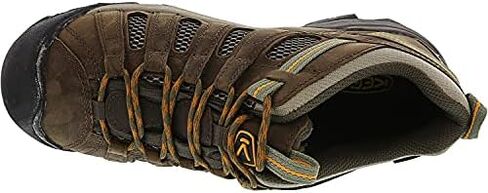 KEEN Men's Voyageur Mid Hiking Boot in Saudi Arabia
