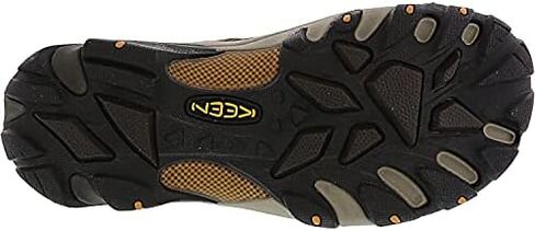 KEEN Men's Voyageur Mid Hiking Boot in Saudi Arabia