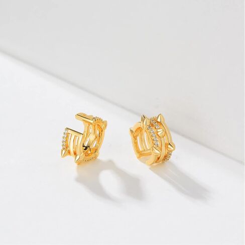 Mevecco Gold Ear Cuff Earring 18K Gold Plated Non Pierced Ear Cartilage Clip on Wrap Hoop Tiny Chunky Blod Thick Simple Minimalist Handmade Delicate Hypoallergenic Ear Cuff Fake Earrings Women Gift in Saudi Arabia