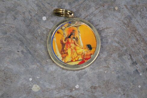 Jet Unique design Yantra Pendant Remove Negativity positive energy unisex Pendants Good look Pendant in Saudi Arabia