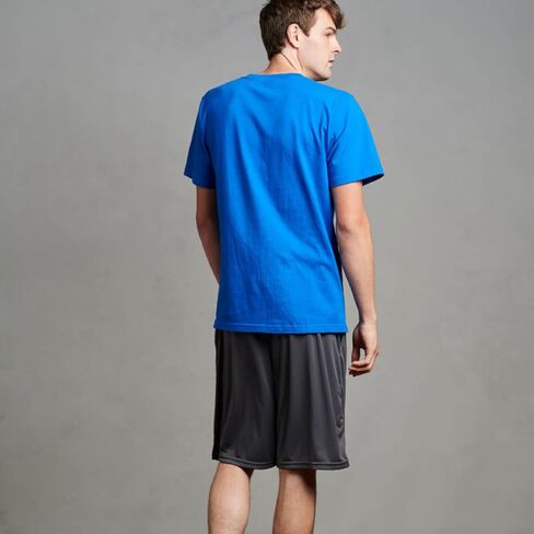 شورت أداء Dri-Power للرجال مع جيوب من Russell Athletic in Kuwait