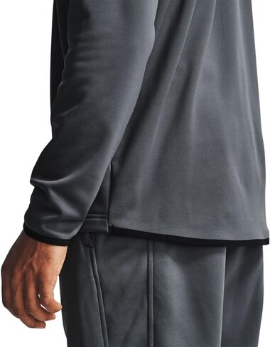 Under Armour Men's Armour Fleece 1/2 Zip T-Shirt in Kuwait