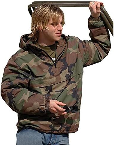 Mil-Tec Combat Anorak Woodland in Saudi Arabia