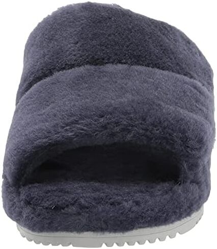 UGG Men's Fluff That Slipper in Saudi Arabia