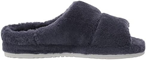 UGG Men's Fluff That Slipper in Saudi Arabia