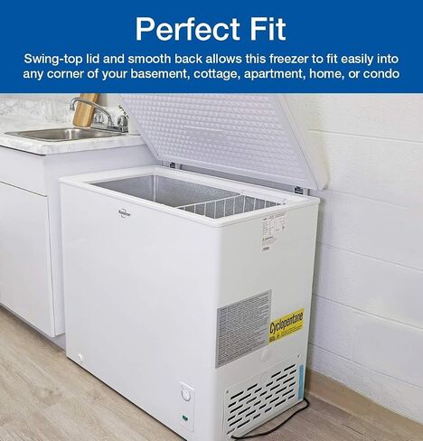Koolatron Large Chest Freezer, 7.0 cu ft (195L), White, Manual Defrost Deep Freeze, Storage Basket, Space-Saving Flat Back, Stay-Open Lid, Front-Access Drain, for Basement, Laundry Room, Cottage in Saudi Arabia