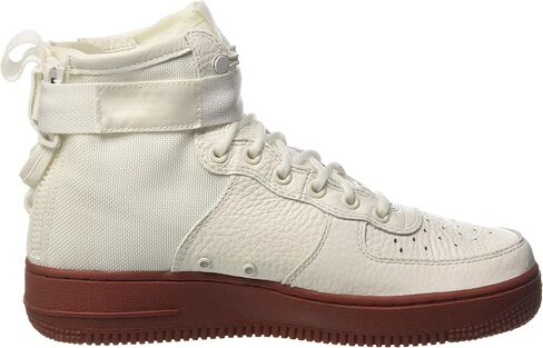 أحذية الجمباز للرجال من نايكي in Kuwait