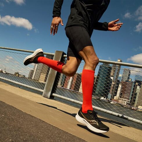 حذاء الجري Endorphin Speed ​​3 للرجال من Saucony in Kuwait