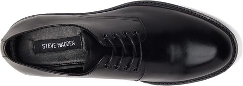 ستيف مادن تيتوس in Kuwait