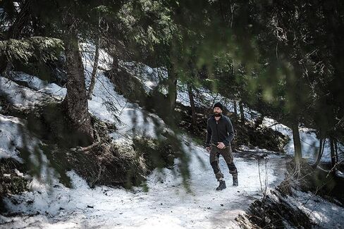 Icebug Mens Stavre BUGrip GTX Hiking Boot with Carbide Studded Traction Sole, Black, 10 in Kuwait