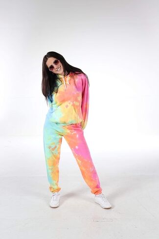 طقم سويت شيرت بقلنسوة مصبوغ يدويًا من Magic River وبنطلون رياضي متطابق in Kuwait