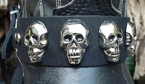 Biker Boots Boot Chains Black Topgrain Cowhide Leather with Cast Skulls in Saudi Arabia