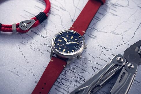 Spinnaker Bradner Men's Automatic 3 Hands Watch with Black Dial and Red Genuine Leather Strap - SP-5062-01 in Kuwait