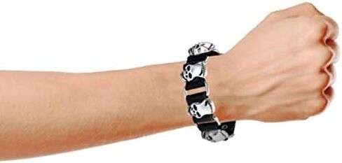 Skull Heads Genuine Black Leather Studded Rivet Stainless Steel Cuff Bracelet for Men Goth Bikers Belt Buckle in Saudi Arabia