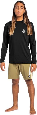 Volcom Men's Standard Taunt UPF 50+ Long Sleeve Loose Fit Rashguard in Saudi Arabia