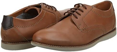 CLARKS Men's Raharto Plain Oxford in Kuwait