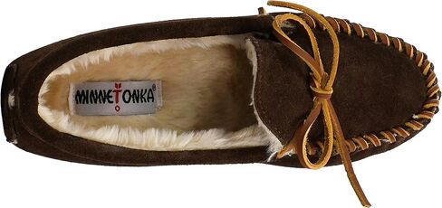 شبشب رجالي من Minnetonka مبطن بنعل ناعم in Kuwait