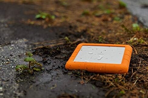 LaCie Rugged Thunderbolt USB-C 2TB External Hard Drive Portable HDD – USB 3.0 compatible, Drop Shock Dust Water Resistant, Mac and PC Computer Desktop Workstation Laptop, 1 Mo Adobe CC (STFS2000800) in Saudi Arabia