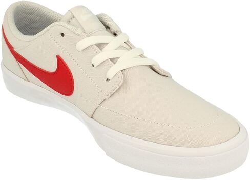 Nike Unisex-Adult Skateboarding in Saudi Arabia