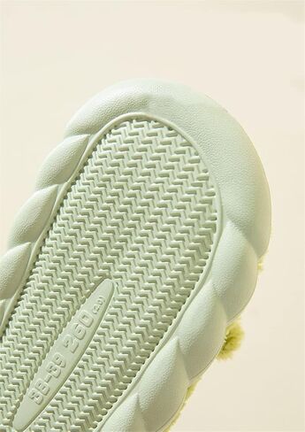 WYIKE Women's Slippers Adult Warm Plush Slippers Flowers Slippers Indoor Non-slip Home Thick Bottom Slippers Winter Warm Men's Cotton Slippers in Saudi Arabia