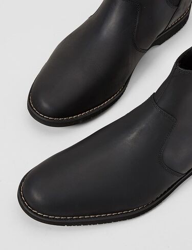 Timberland Men's Chelsea Boots in Saudi Arabia