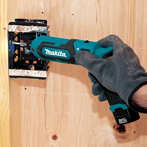 Makita TD022DSE 7.2V Lithium-Ion Cordless 1/4" Hex Impact Driver Kit in Saudi Arabia