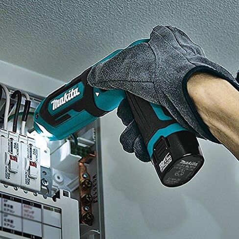 Makita TD022DSE 7.2V Lithium-Ion Cordless 1/4" Hex Impact Driver Kit in Saudi Arabia