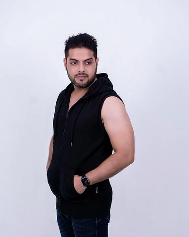 Mens Sleeveless Sweatshirt Hoodies Top in Saudi Arabia