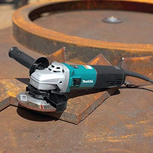 Makita 9557PBX1 4-1/2-Inch Angle Grinder with Aluminum Case in Saudi Arabia