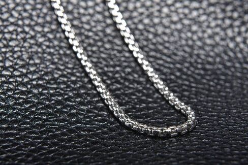 NYC Sterling Unisex Solid Italian 2.5mm Round Box Chain in Sterling Silver in Saudi Arabia
