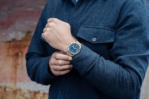 Spinnaker Bradner Men's Automatic 3 Hands Watch with Blue Dial and Brown Solid Bracelet - SP-5062-05 in Kuwait