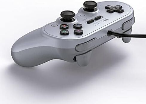 8Bitdo Wired Gamepad - جهاز الكمبيوتر in Kuwait