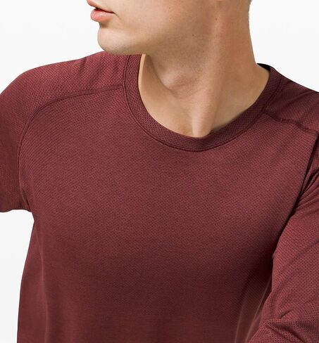 قميص رجالي بأكمام طويلة من LuluLemon Athletica LululuLemon بأكمام طويلة (Cassis/Savannah، XL) in Saudi Arabia